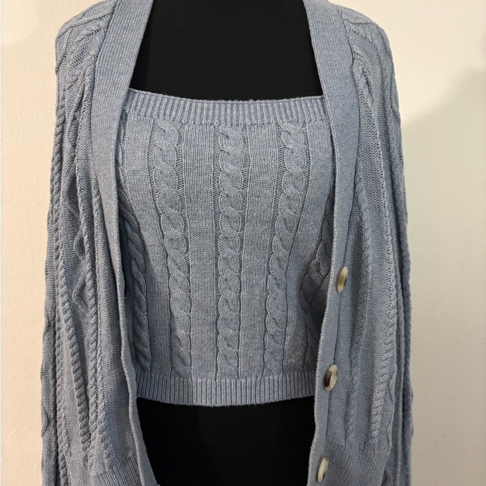 Abercrombie & Fitch blue sweater and crop sweater top